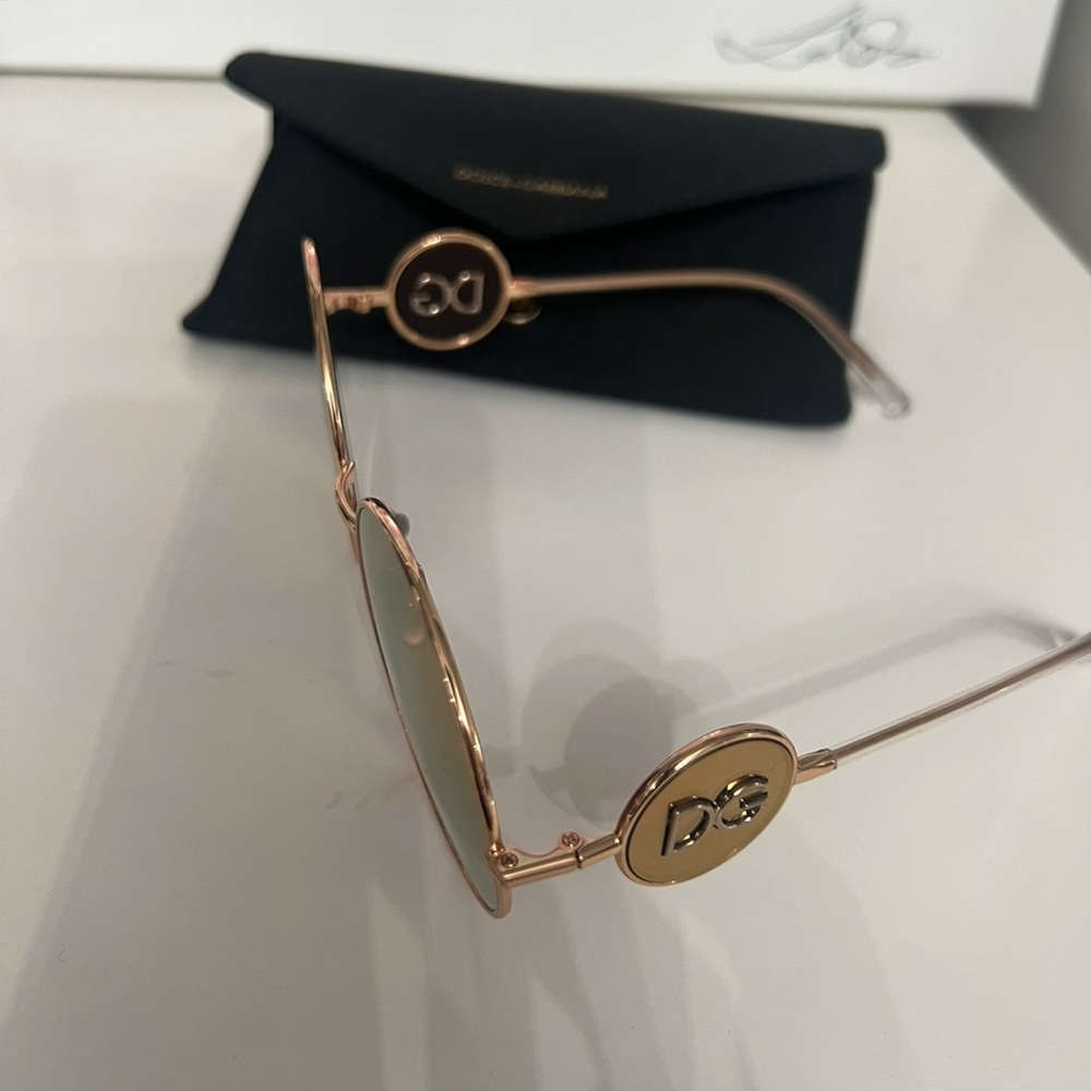Dolce and Gabbana Authentic New rose gold sunglasses. - Picture 9 of 15